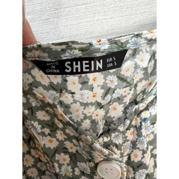 SHEIN Women's Ditsy Floral‎ Print Cami Top Small - Picture 3 of 4